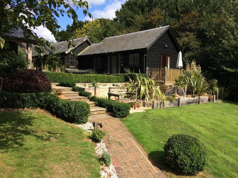 Blackthorn Is A Luxurious, Rural Retreat For Two. Apartment *